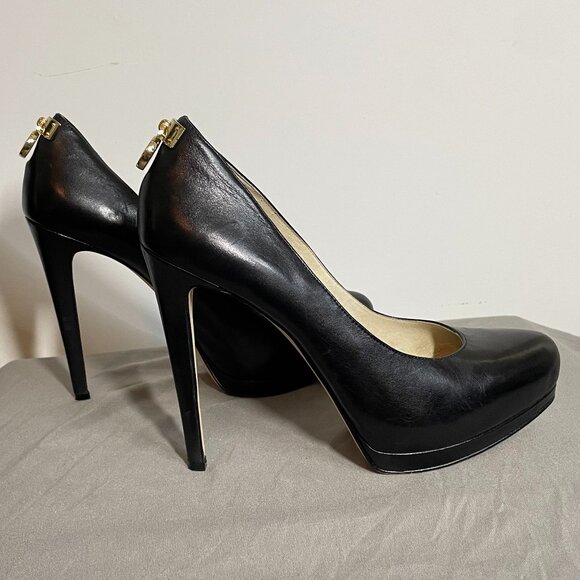 Michael Kors - Hamilton Pump - Picture 8 of 9